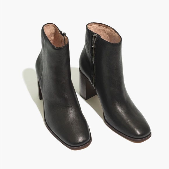 Madewell The Greer Boot in Leather (size: 8) (color: true black) - Picture 5 of 10